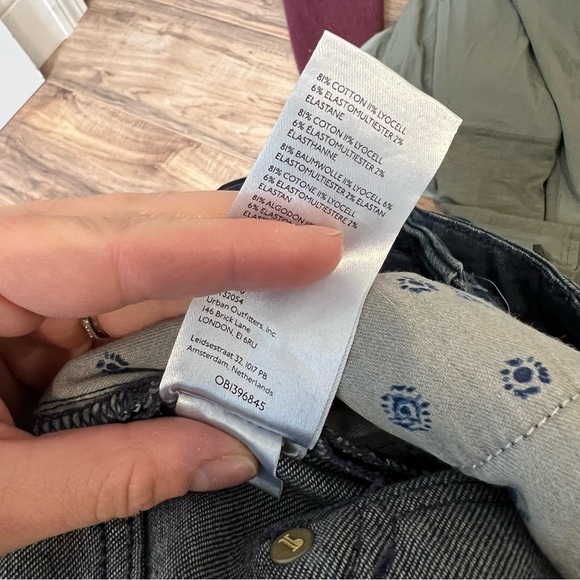 Anthropologie Pilcro High-Rise Flare Jeans - Picture 11 of 15